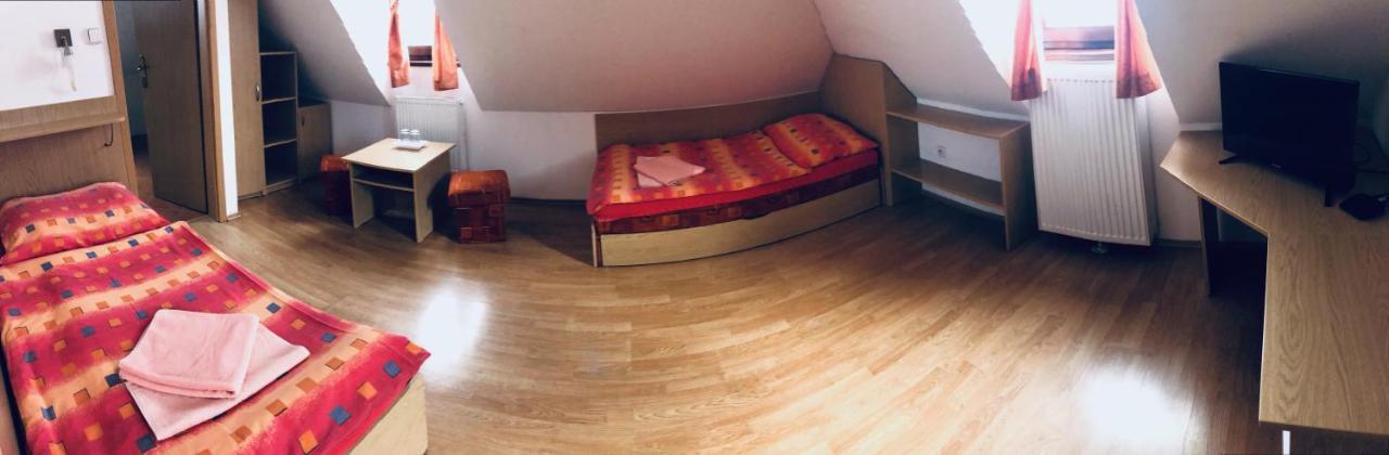 Penzión Prameň Liptovske Sliace Exterior foto